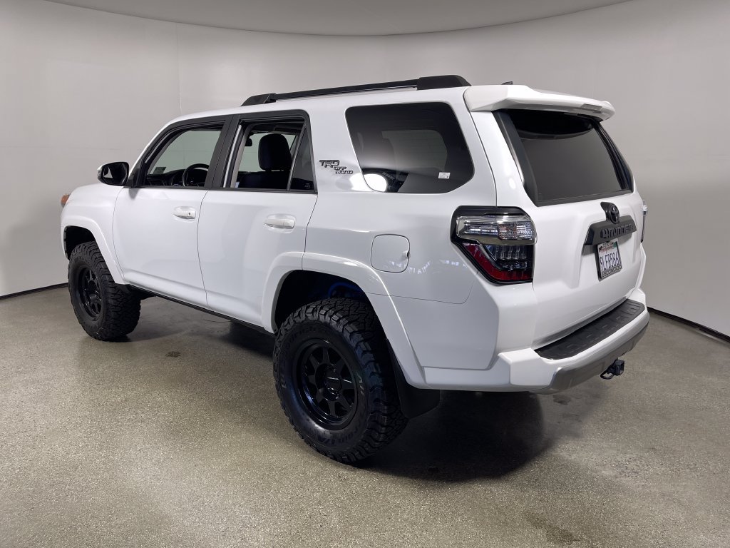Used 2024 Toyota 4Runner TRD Off-Road Premium w/ Off Road Premium Plus Package AWD/4WD image 5