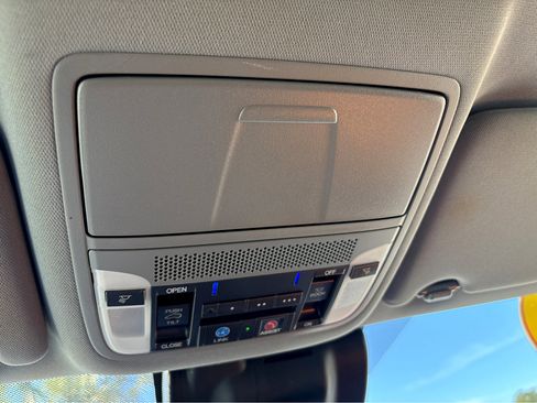 Used 2018 Acura MDX SH-AWD w/ Advance Package image 40