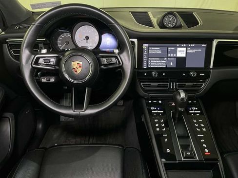 Certified 2023 Porsche Macan S AWD/4WD image 27