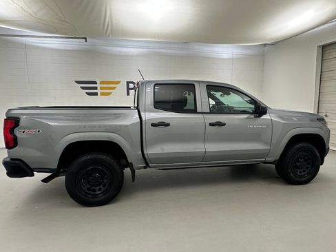 Used 2026 Chevrolet Colorado W/T w/ Advanced Trailering Package AWD/4WD image 8