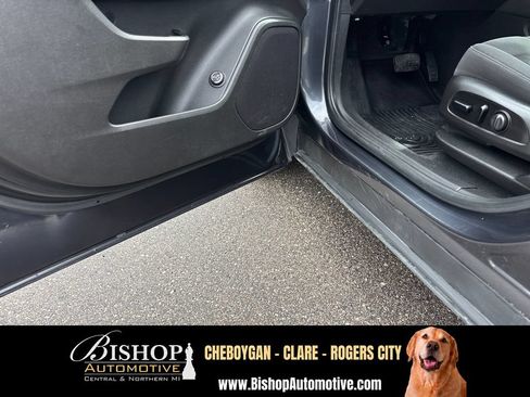 Used 2021 Chevrolet Blazer LT AWD/4WD image 17