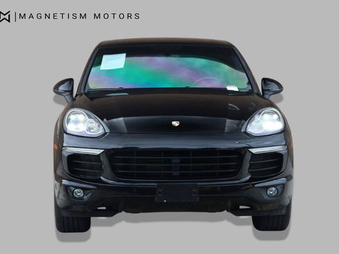 Used 2018 Porsche Cayenne AWD/4WD image 6
