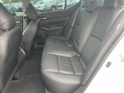 Used 2023 Nissan Altima 2.0 SR image 24