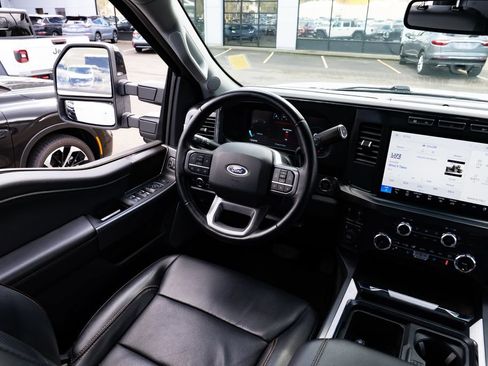 Used 2024 Ford F250 Lariat AWD/4WD image 9