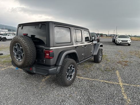 Used 2023 Jeep Wrangler Unlimited Rubicon 4xe w/ Cold Weather Group AWD/4WD image 6