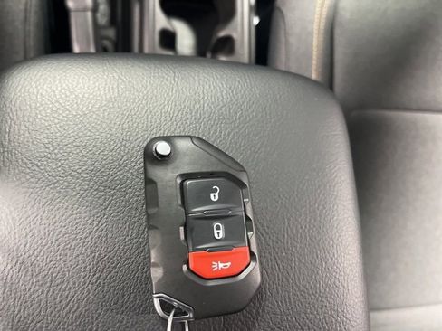 New 2025 Jeep Gladiator Nighthawk image 21