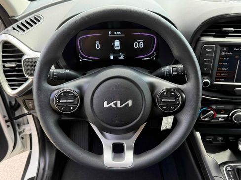 Used 2023 Kia Soul LX w/ Option Group 015 FWD image 12