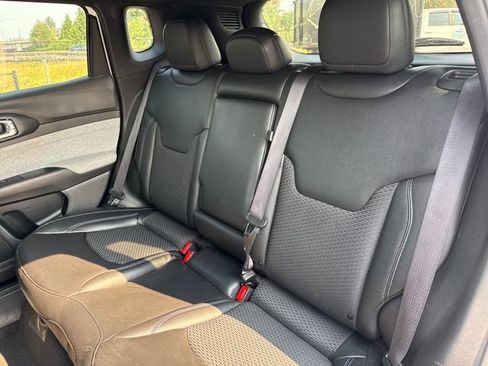 Used 2024 Jeep Compass Latitude AWD/4WD image 18