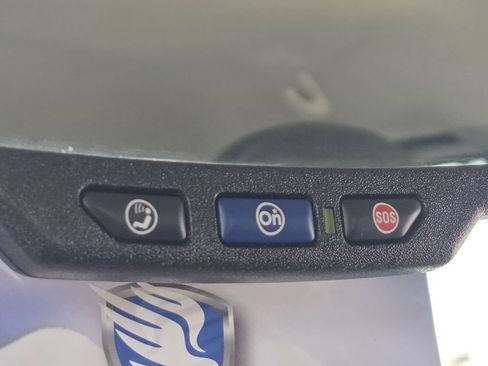 Used 2022 Chevrolet Colorado LT w/ Fleet Safety Package RWD image 29