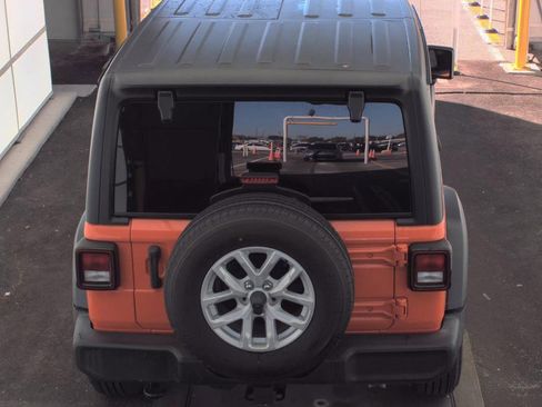 Used 2023 Jeep Wrangler Sport image 5