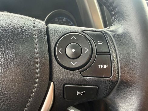 Used 2018 Toyota RAV4 XLE w/ Plus Extra Value Package AWD/4WD image 15