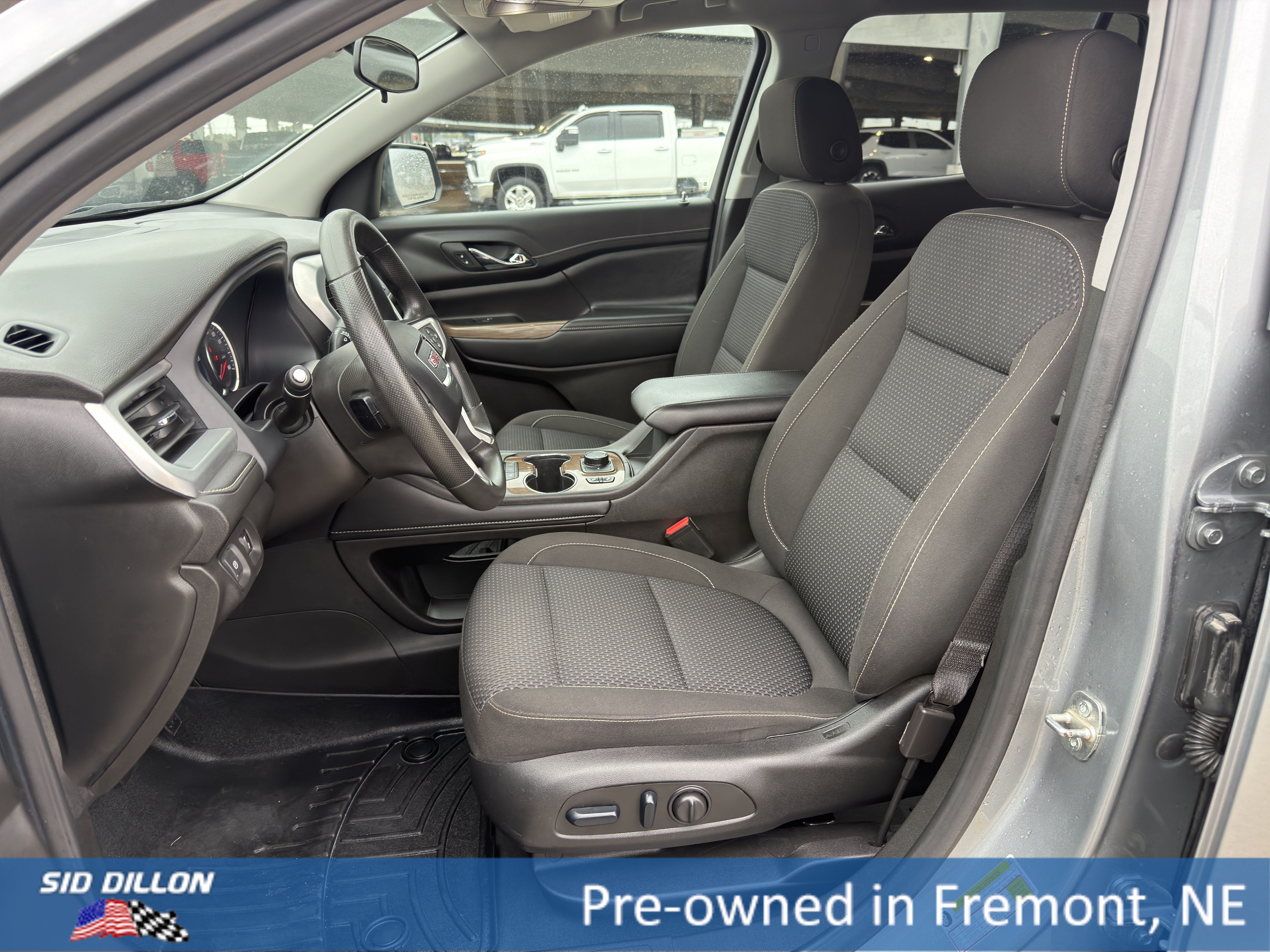 Certified 2023 GMC Acadia SLE w/ Driver Convenience Package AWD/4WD image 13