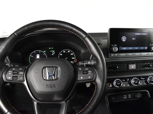Used 2025 Honda CR-V Sport image 16