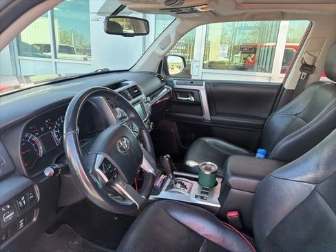 Used 2014 Toyota 4Runner Limited image 4