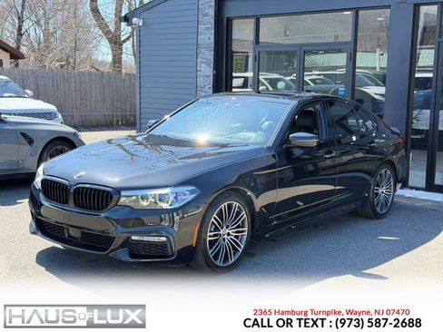 Used 2018 BMW 530i xDrive w/ M Sport Package image 5