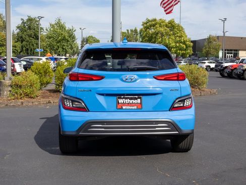 Used 2022 Hyundai Kona Limited FWD image 8