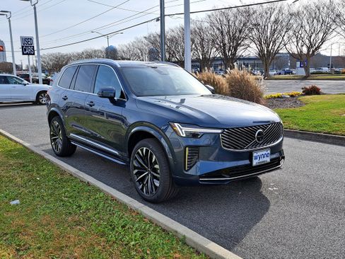 New 2026 Volvo XC90 B6 Plus image 2