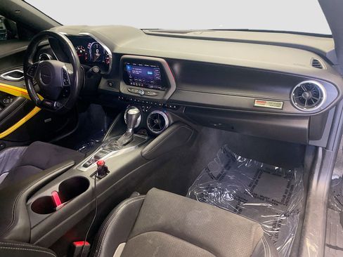 Used 2020 Chevrolet Camaro SS image 15