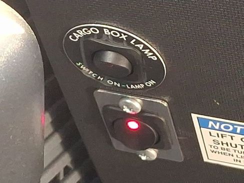 Used 2023 Ford F650 2WD Regular Cab Super Duty image 30