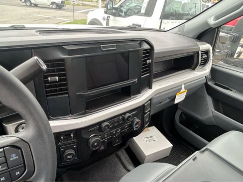 New 2026 Ford F350 XL w/ XL Chrome Package AWD/4WD image 15