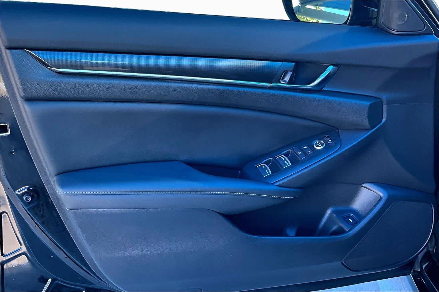 Used 2022 Honda Accord Sport image 22
