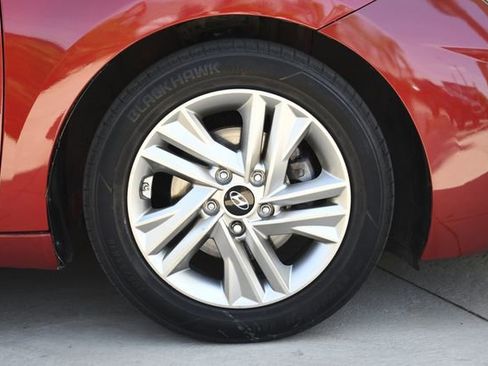 Used 2020 Hyundai Elantra Value Edition image 29