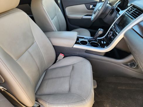 Used 2013 Ford Edge Limited w/ Driver Entry Pkg image 14