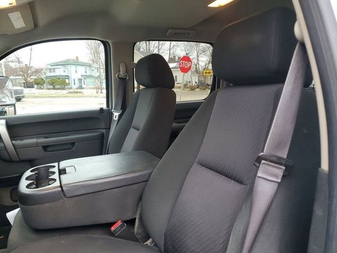 Used 2014 Chevrolet Silverado 2500 LT w/ Suspension Package, Off-Road image 12