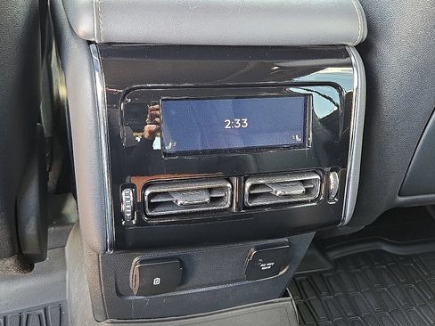 Used 2025 Lincoln Aviator Black Label AWD/4WD image 17