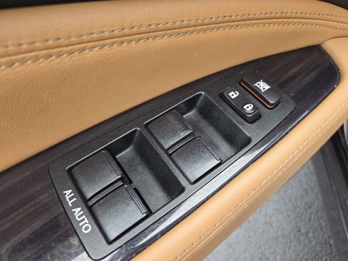Used 2015 Lexus LS 460 AWD w/ Comfort Package image 31