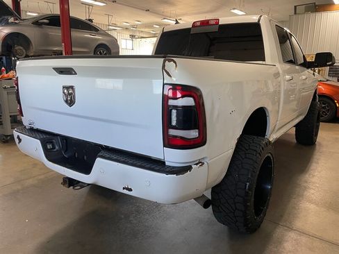 Used 2016 RAM 1500 Laramie w/ Convenience Group AWD/4WD image 5