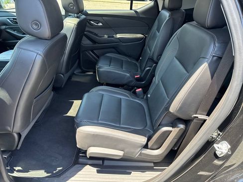 Used 2021 Chevrolet Traverse Premier w/ Redline Edition FWD image 37