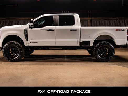 Used 2024 Ford F250 XL w/ STX Appearance Package image 6