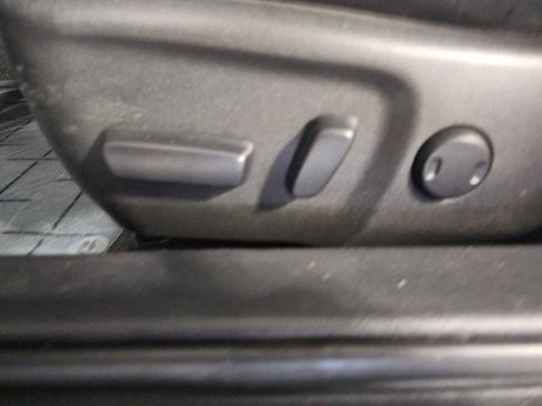 Used 2016 Toyota Camry XSE w/ Moonroof Package image 26