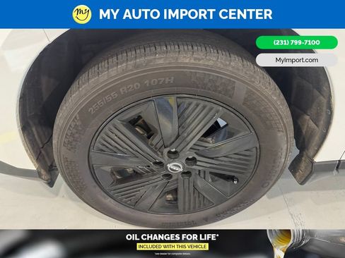 Used 2025 Nissan Murano SV AWD/4WD image 8