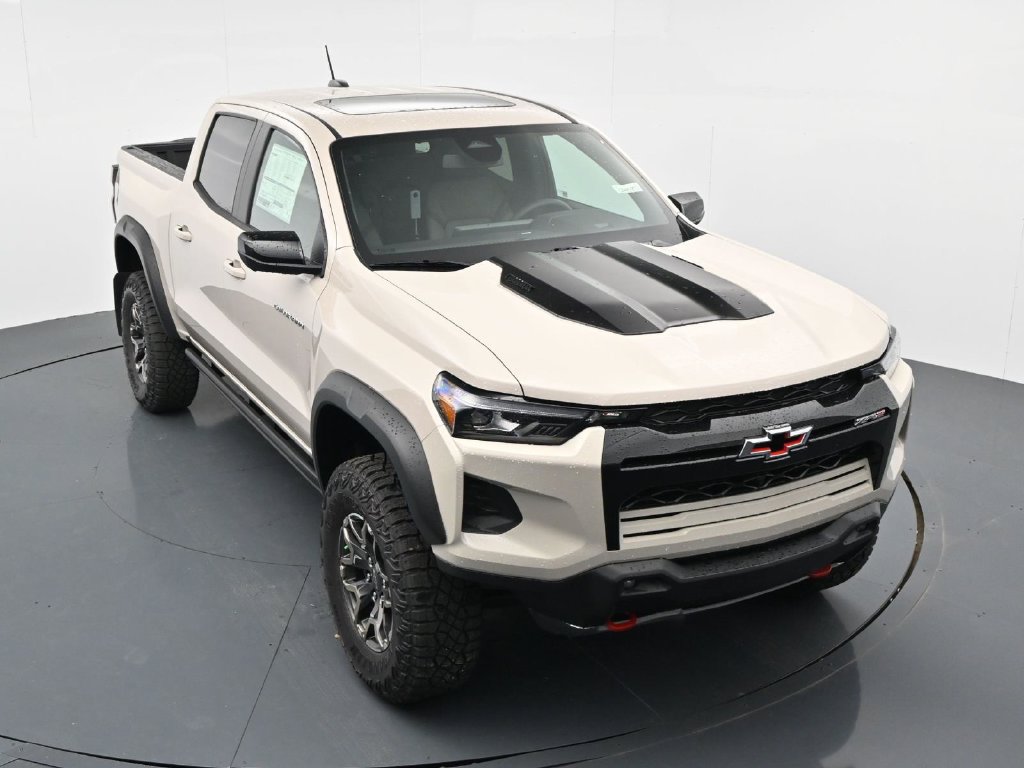 New 2026 Chevrolet Colorado ZR2 w/ Technology Package AWD/4WD image 20