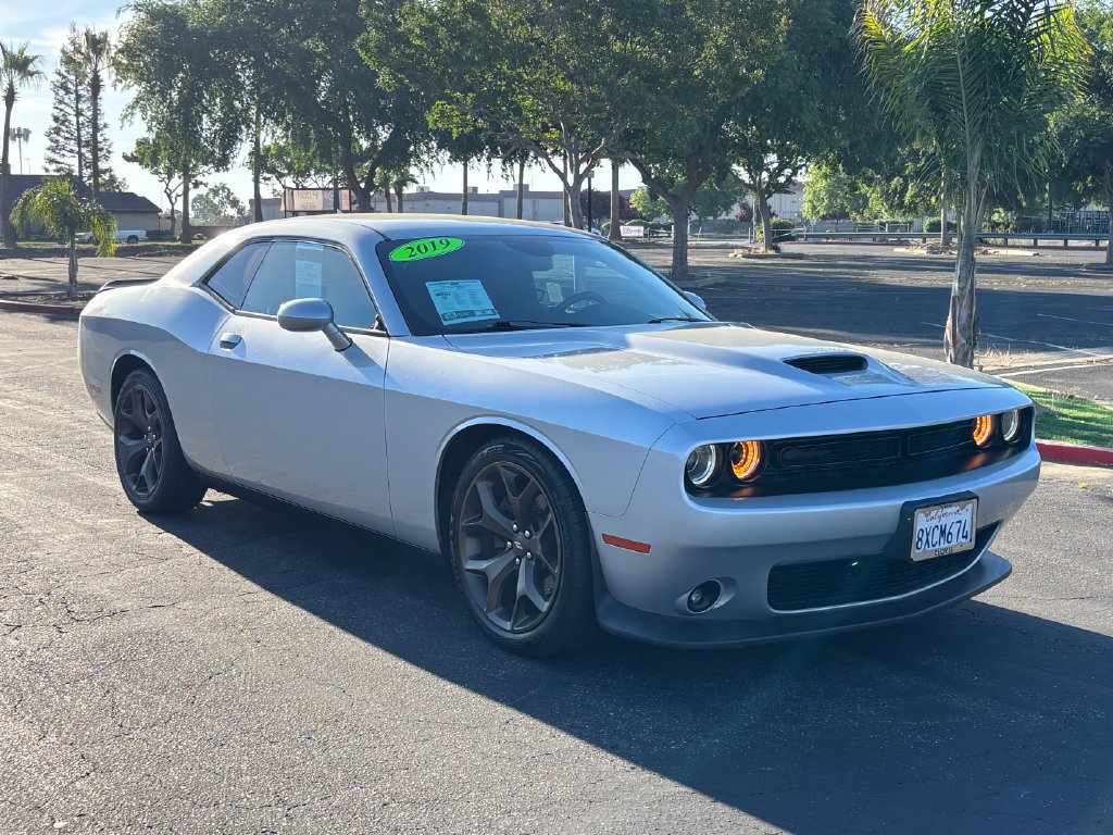 Used 2019 Dodge Challenger GT RWD image 3