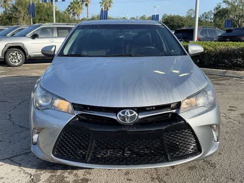 Used 2017 Toyota Camry SE FWD image 9