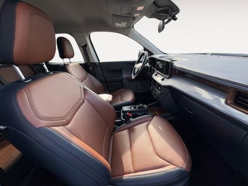 Used 2023 Ford Maverick Lariat w/ Lariat Luxury Package image 14