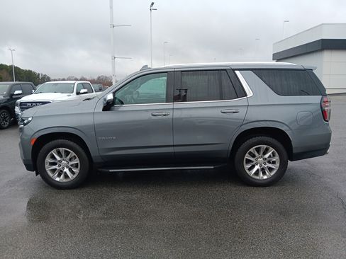 Used 2021 Chevrolet Tahoe Premier w/ Premium Package image 3