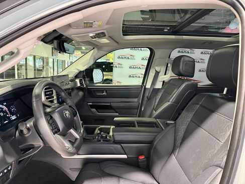 Used 2024 Toyota Tundra Limited AWD/4WD image 25