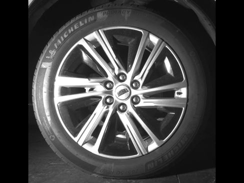 Used 2024 Cadillac Lyriq Tech AWD/4WD image 11
