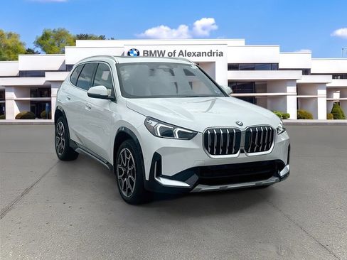 New 2026 BMW X1 xDrive28i w/ Technology Package AWD/4WD image 3