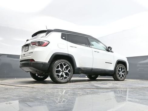 Used 2024 Jeep Compass Limited image 53