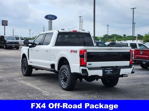 New 2026 Ford F250 Platinum AWD/4WD image 4