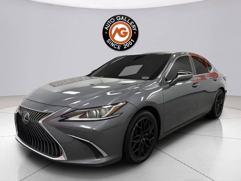 Used 2019 Lexus ES 350 w/ Accessory Package 2 FWD image 3