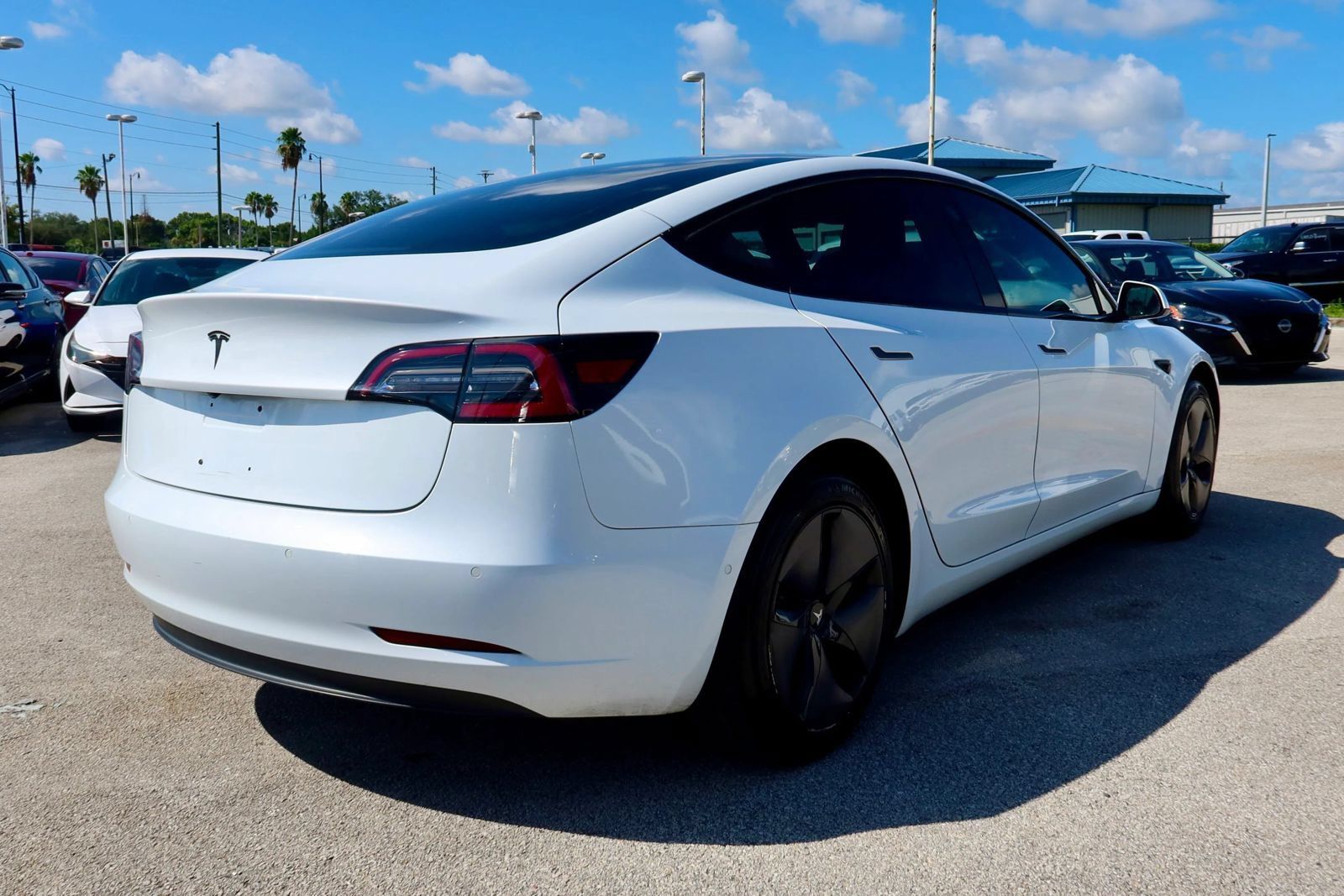 Used 2018 Tesla Model 3 Long Range RWD image 2