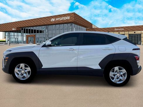 New 2026 Hyundai Kona SE FWD image 3