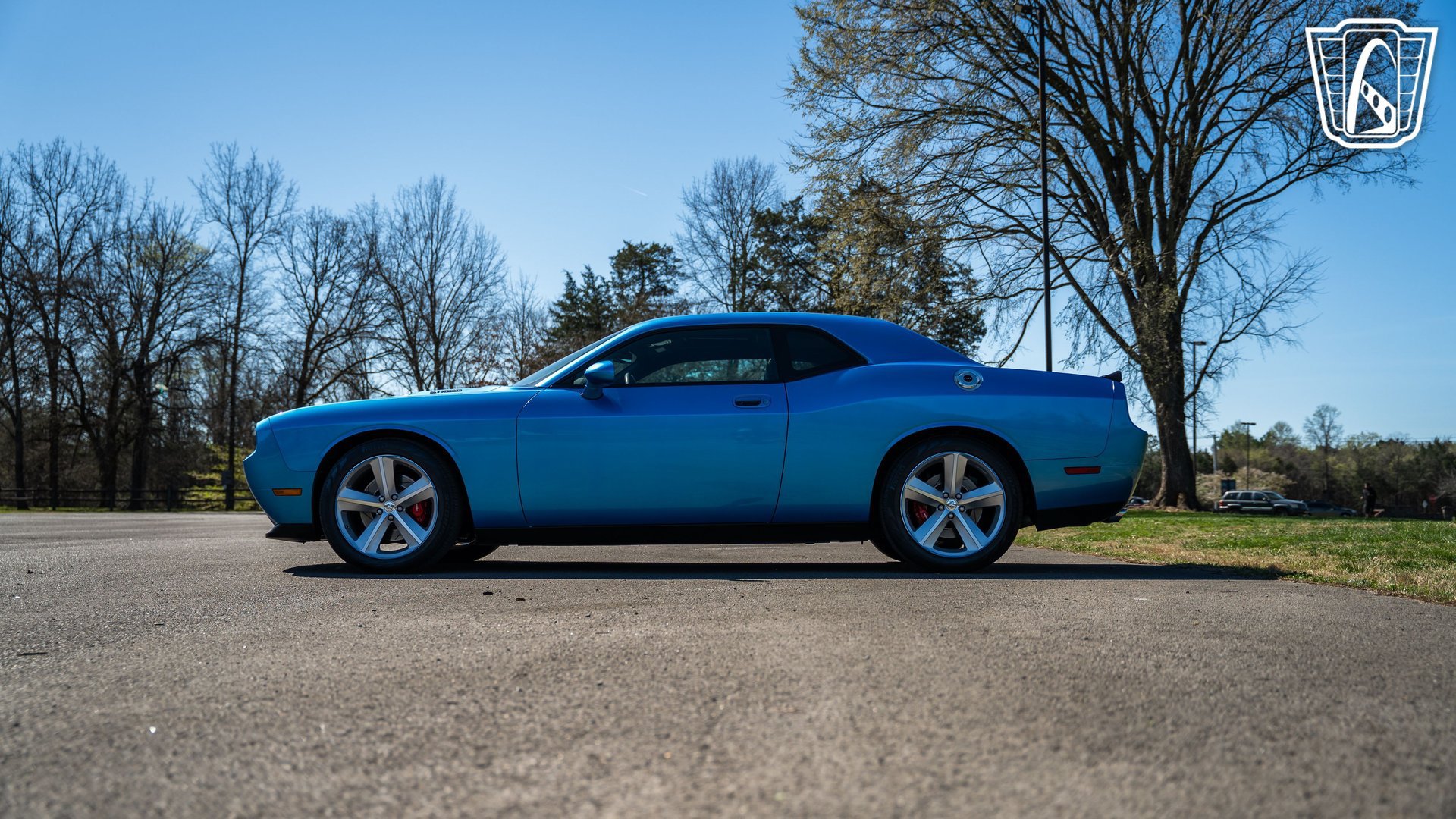 Used 2010 Dodge Challenger SRT8 w/ SRT Option Group II RWD image 10