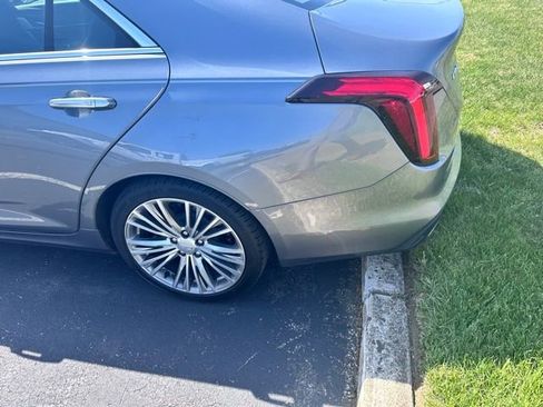 Used 2020 Cadillac CT4 Premium Luxury RWD image 4